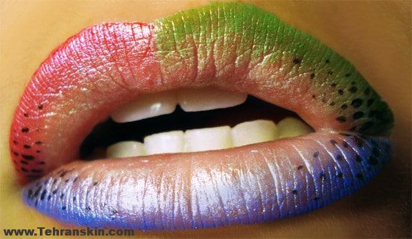 نقاشی روی لب