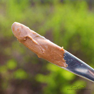 ماسک دارچین و عسل برای رفع جوش سر سیاه