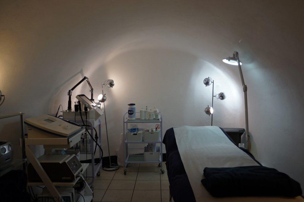 کلینیک پوست و مو یزد