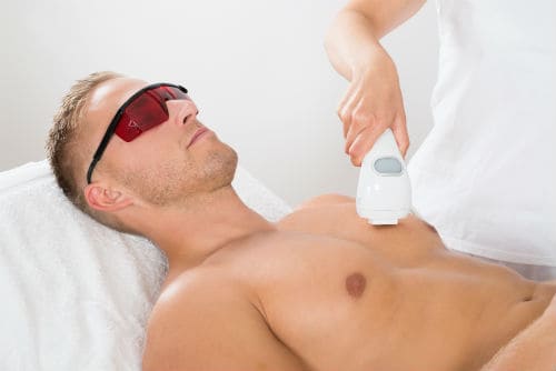 آیا لیزر درمانی برای موهای زائد مردان انجام می شود؟