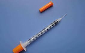 سوزن بی حسی در تزریق ژل با سوزن انسولین