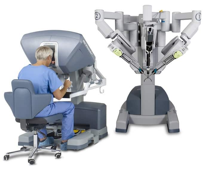 ربات داوینچی در جراحی رباتیک