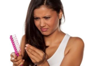 ریزش مو در زنان | درمان ریزش مو در زنان با داروهای گیاهی | درمان دائمی ریزش مو